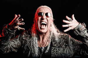 DEE SNIDER